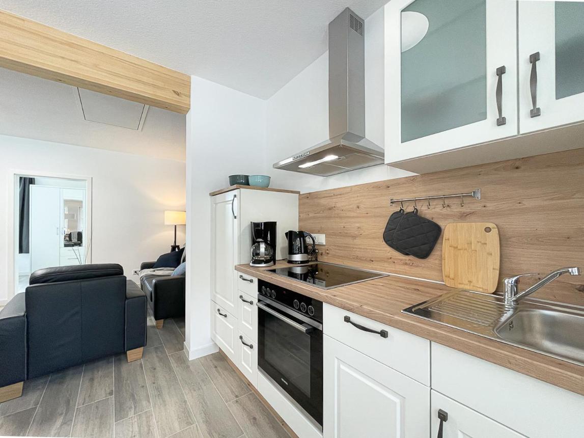 בוטיאדינגן Gut Gross Fedderwarden, Ferienwohnung Emma מראה חיצוני תמונה